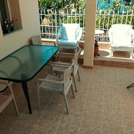 Holiday home Albert's Place